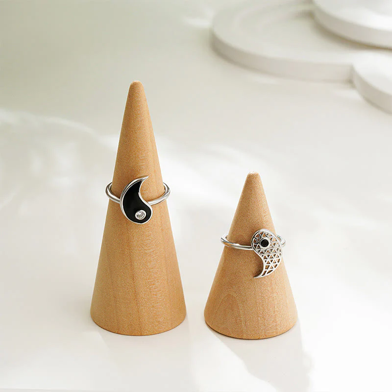Anello di coppia in acciaio al titanio Buddha Stones Yin Yang con polsino in equilibrio - Image 13