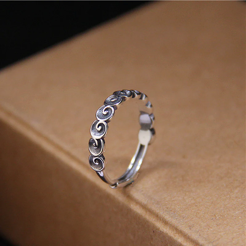 Anello inciso con nuvole di buon auspicio in argento sterling 925 Buddha Stones - Image 4