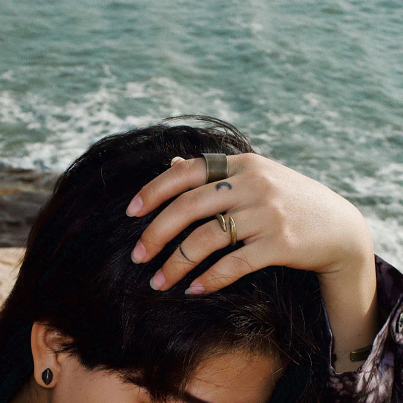 Anello regolabile con design semplice in rame Buddha Stones e portafortuna - Image 11