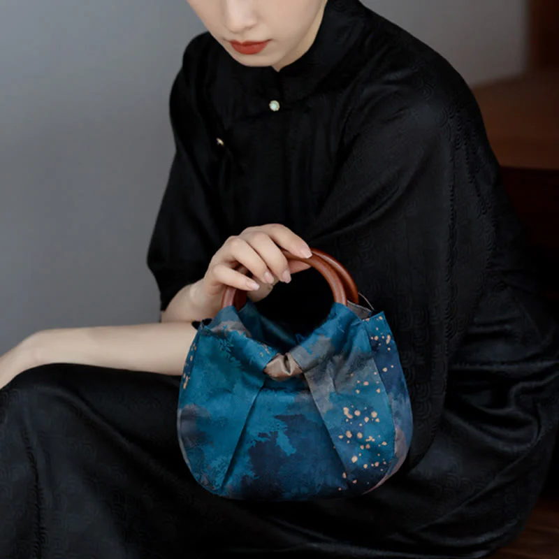 Borsa a mano con manico in legno blu con fiori in jacquard fatti a mano Buddha Stones - Image 11