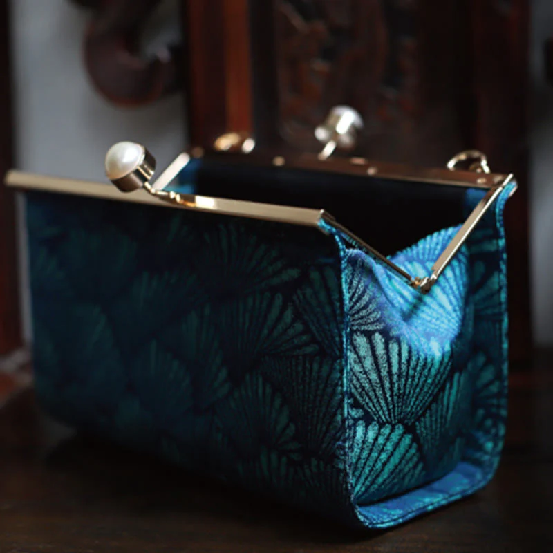 Borsa a mano in metallo perlato con motivo a foglia blu pavone vintage Buddha Stones - Image 5