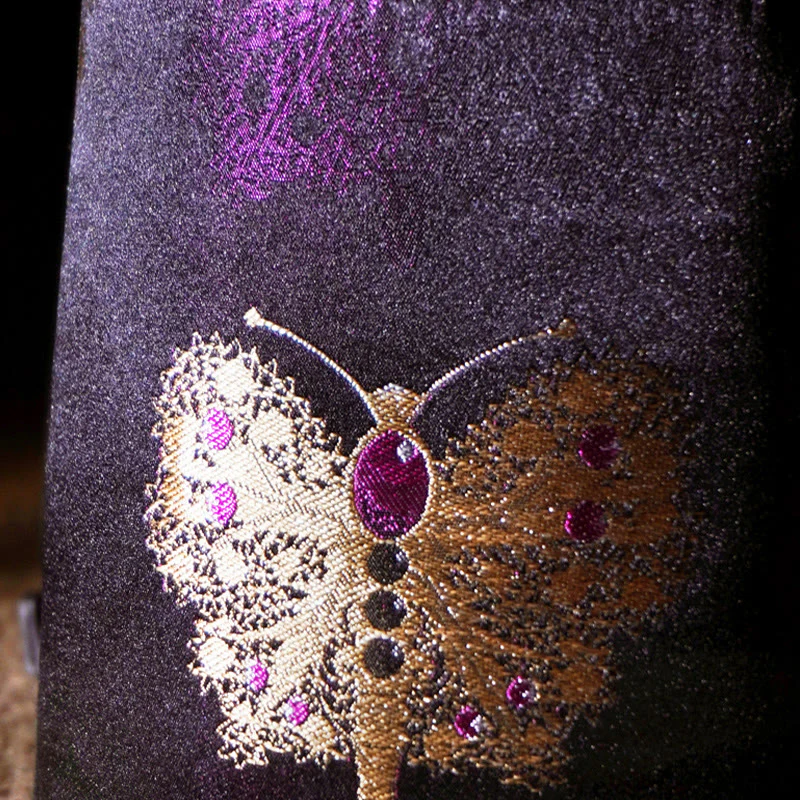 Borsa a tracolla in broccato con scritta "Butterfly Song" di Buddha Stones - Image 8