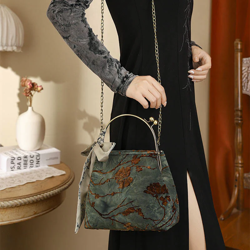 Borsa a tracolla in metallo con catena in velluto jacquard Buddha Stones - Image 4