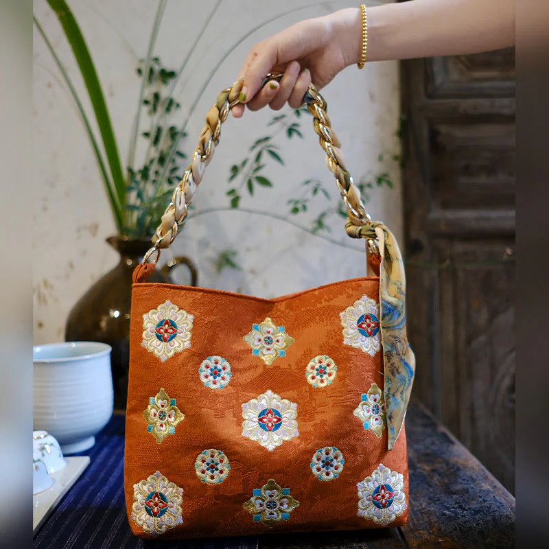 Borsa a tracolla per lo shopping in raso con ricamo Buddha Stones Su Journey - Image 7