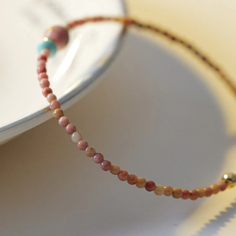 Bracciale a catena con energia amorevole in rodonite naturale placcato oro 14K Buddha Stones - Image 3