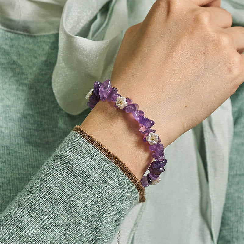 Bracciale Buddha Stones con design a fiore di cristallo irregolare e ametista e cristallo bianco - Image 5