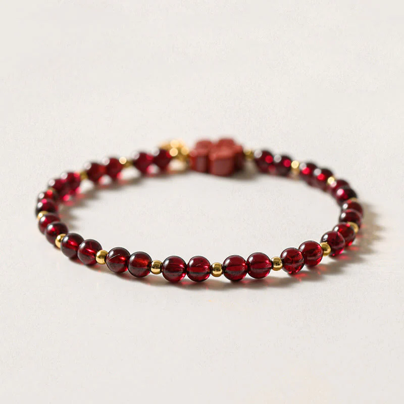 Bracciale Buddha Stones in oro 14K con granato naturale e fiore di cinabro e calma - Image 4