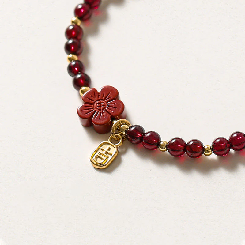 Bracciale Buddha Stones in oro 14K con granato naturale e fiore di cinabro e calma - Image 7