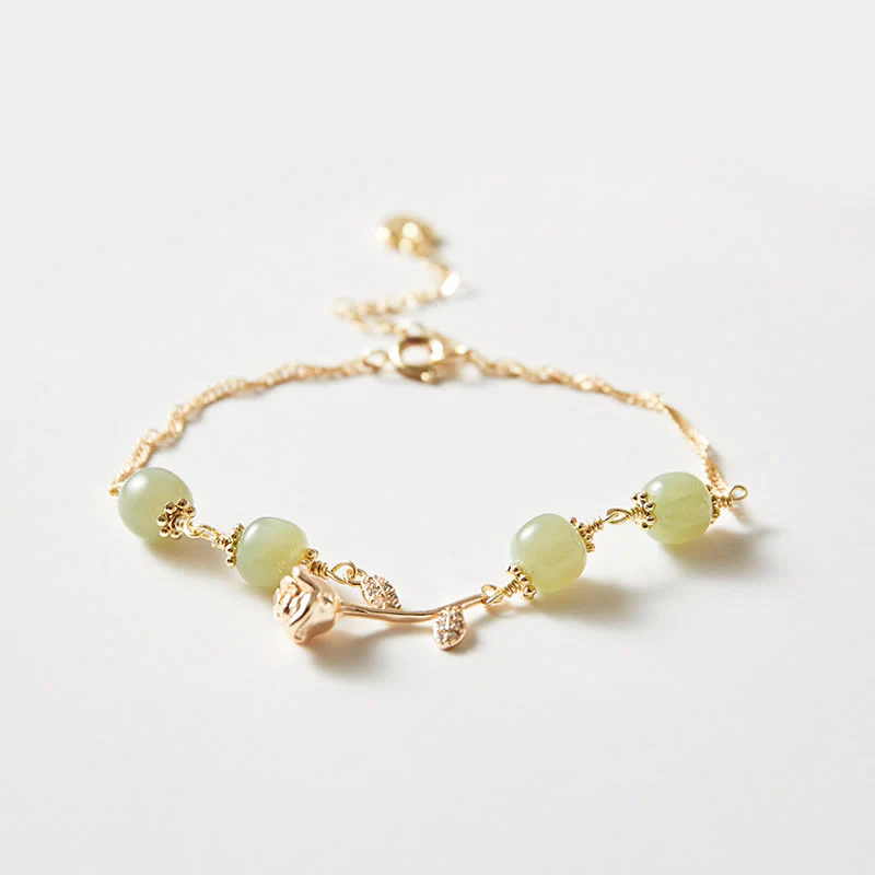 Bracciale con catena portafortuna in giada Hetian placcata in oro 14K con fiore di rosa dorata e Buddha Stones - Image 2
