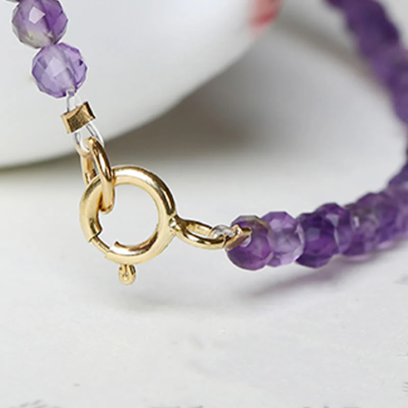 Bracciale di consapevolezza spirituale in rame placcato oro 14k con perline ultrasottili in ametista naturale da 3 mm Buddha Stones - Image 13