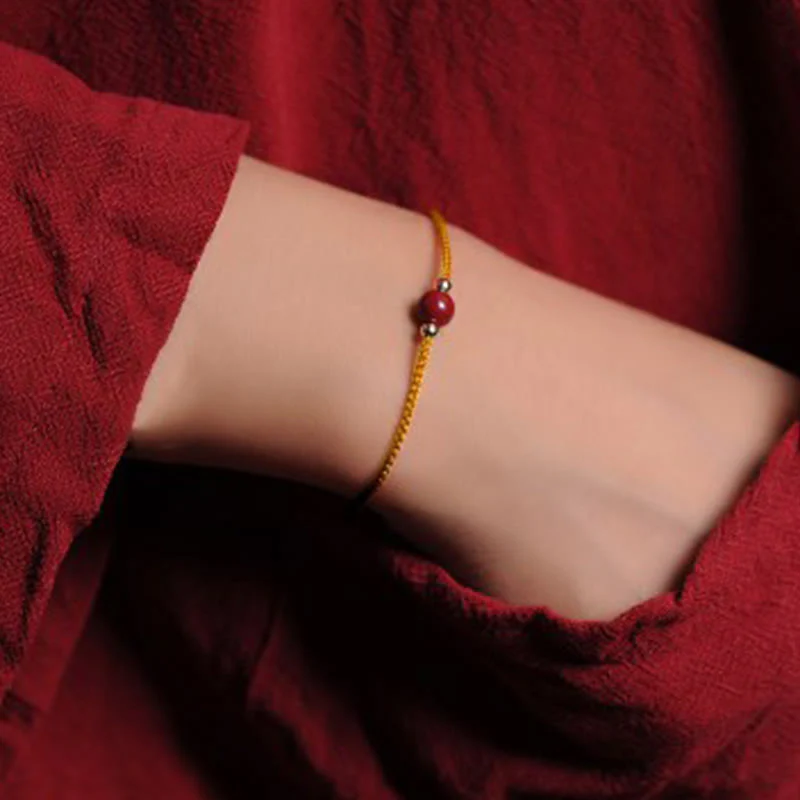 Bracciale intrecciato con corda di benedizione in cinabro naturale placcato oro 14K Buddha Stones - Image 8