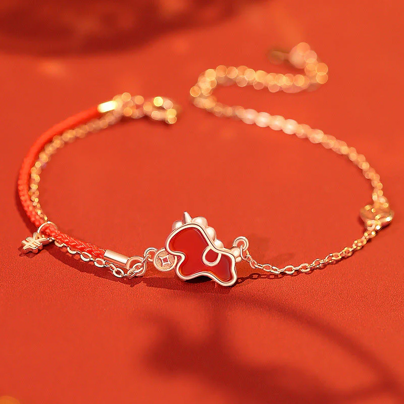 Bracciale portafortuna con ciondolo a moneta in agata rossa con filo rosso in argento sterling 925 "Anno del cavallo" Buddha Stones