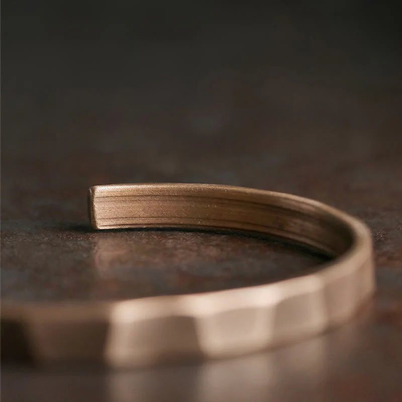 Bracciale regolabile con polsino in rame con design rustico vintage Wealth - Image 10