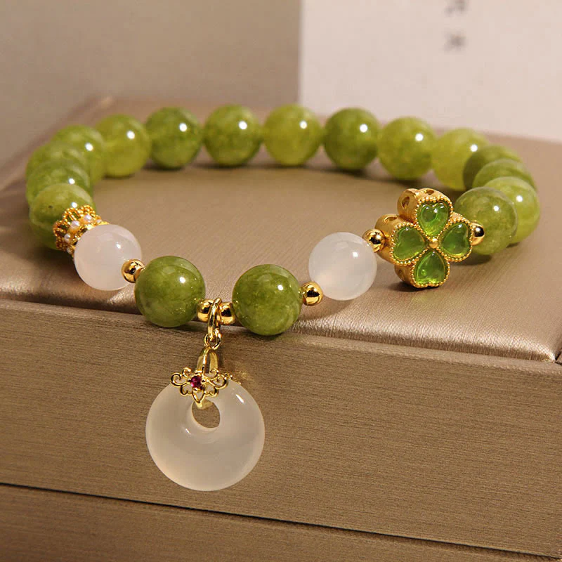Braccialetto con ciondolo a forma di fibbia della pace con quadrifoglio , Buddha Stones, tormalina verde, calcedonio e saggezza - Image 4