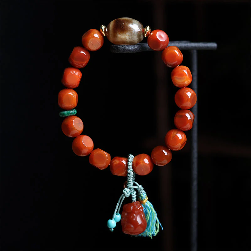 Braccialetto della fortuna con perline Dzi Pixiu in agata rossa naturale del sud di Buddha Stones - Image 2