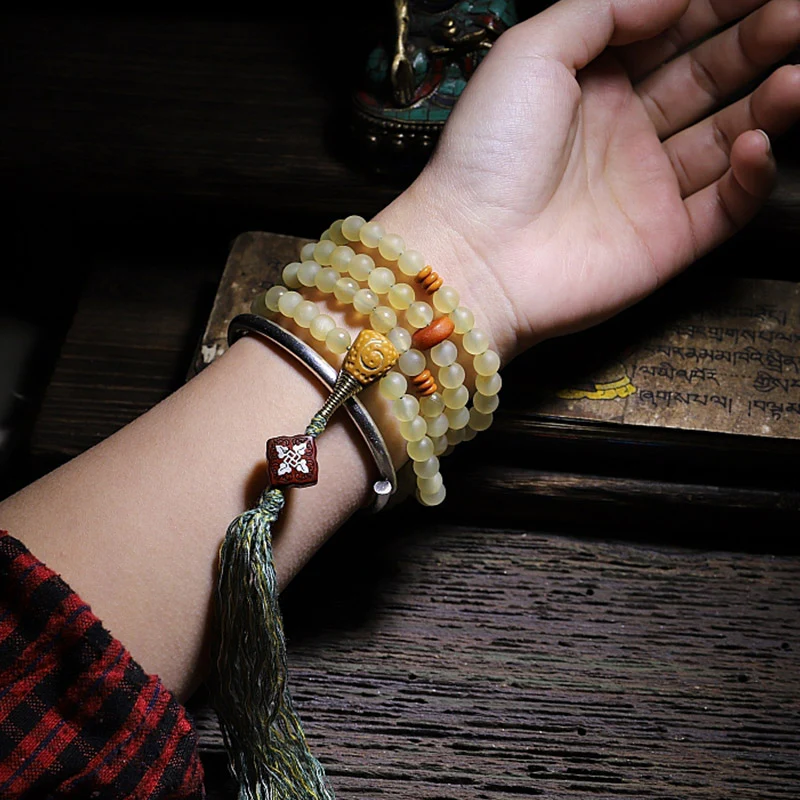 Braccialetto della fortuna in ambra e corno di pecora del Tibet con 108 perle di Mala Buddha Stones - Image 4