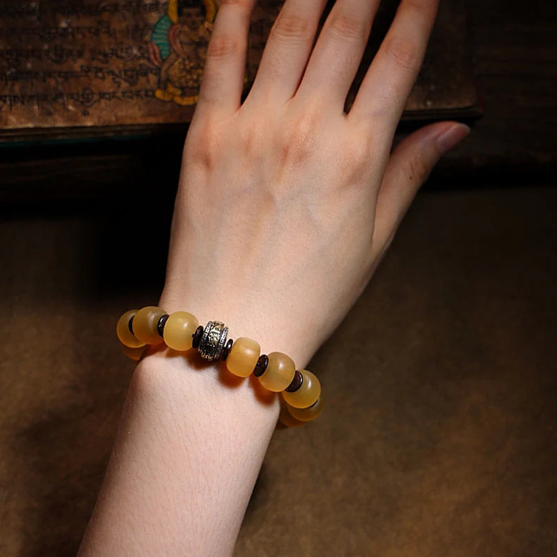 Braccialetto di auspicio Om Mani Padme Hum in corno di pecora tibetano fatto a mano con Buddha Stones - Image 10