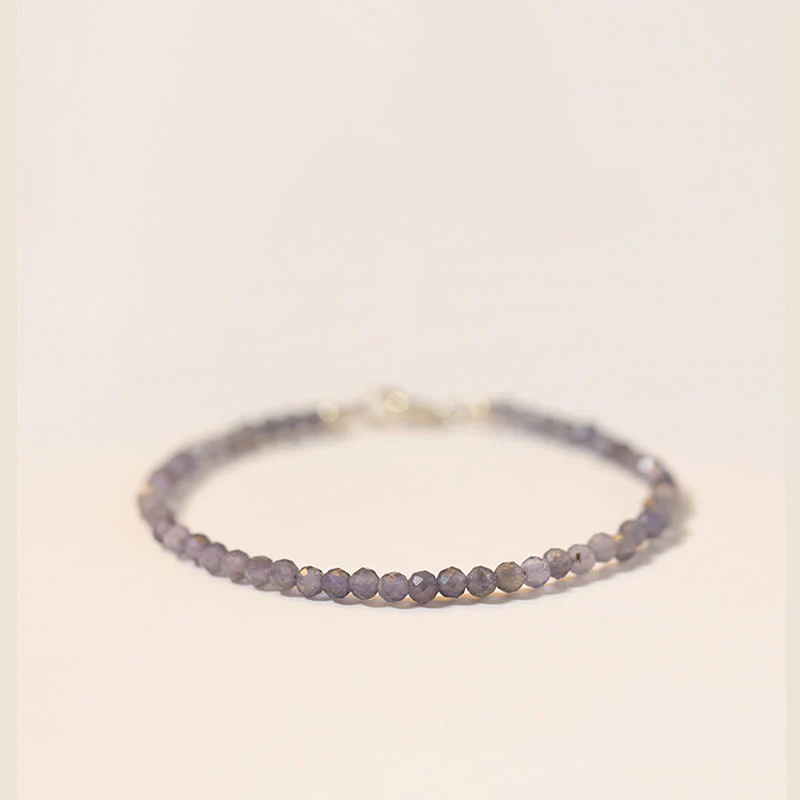 Braccialetto di comunicazione in rame placcato oro 14k con perline ultrasottili in ametista e iolite da 3 mm Buddha Stones