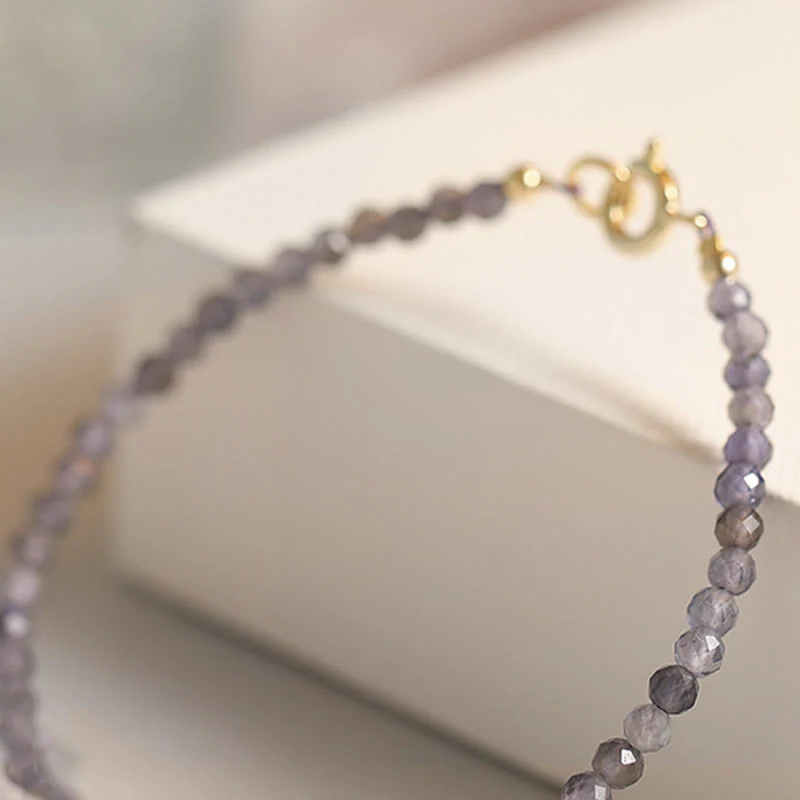 Braccialetto di comunicazione in rame placcato oro 14k con perline ultrasottili in ametista e iolite da 3 mm Buddha Stones - Image 12