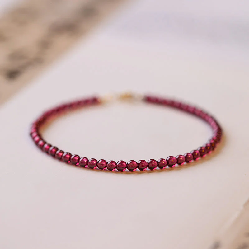 Braccialetto di protezione con perline ultrasottili di granato naturale piccolo da 3 mm Buddha Stones - Image 3