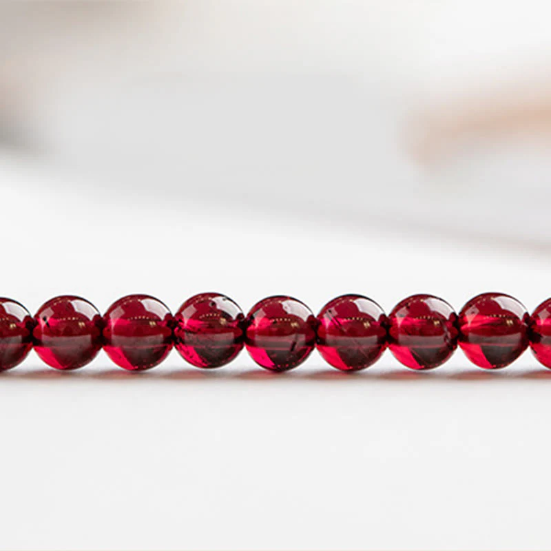 Braccialetto di protezione con perline ultrasottili di granato naturale piccolo da 3 mm Buddha Stones - Image 5