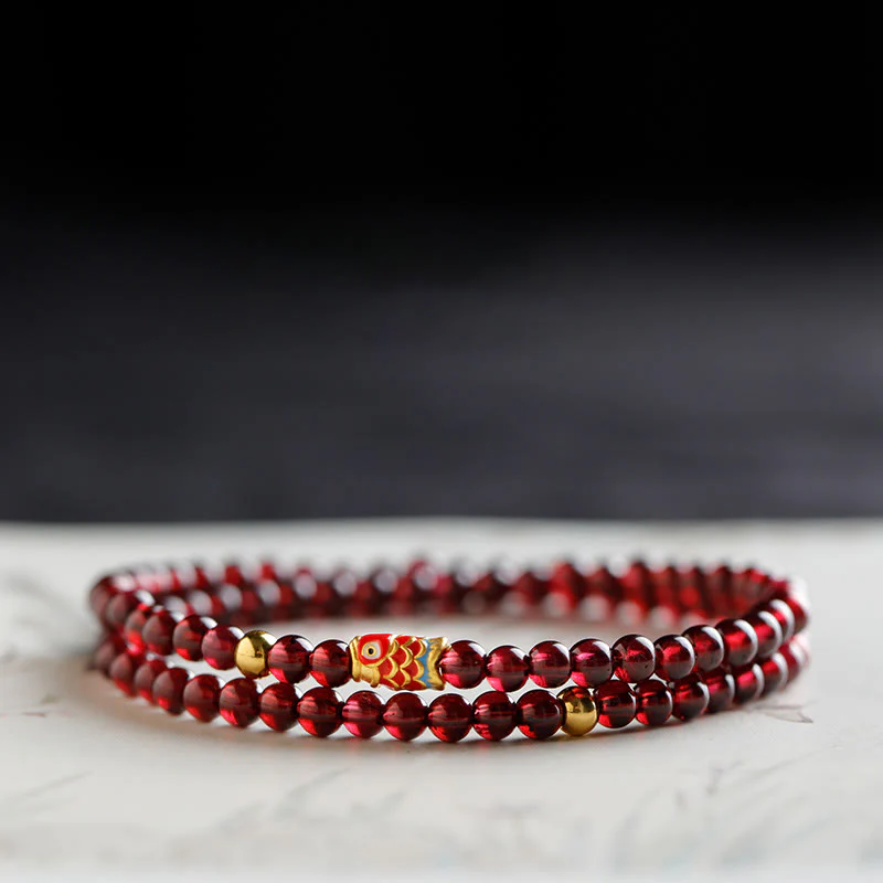 Braccialetto di protezione in granato naturale con pesce koi in oro 999 Buddha Stones - Image 9