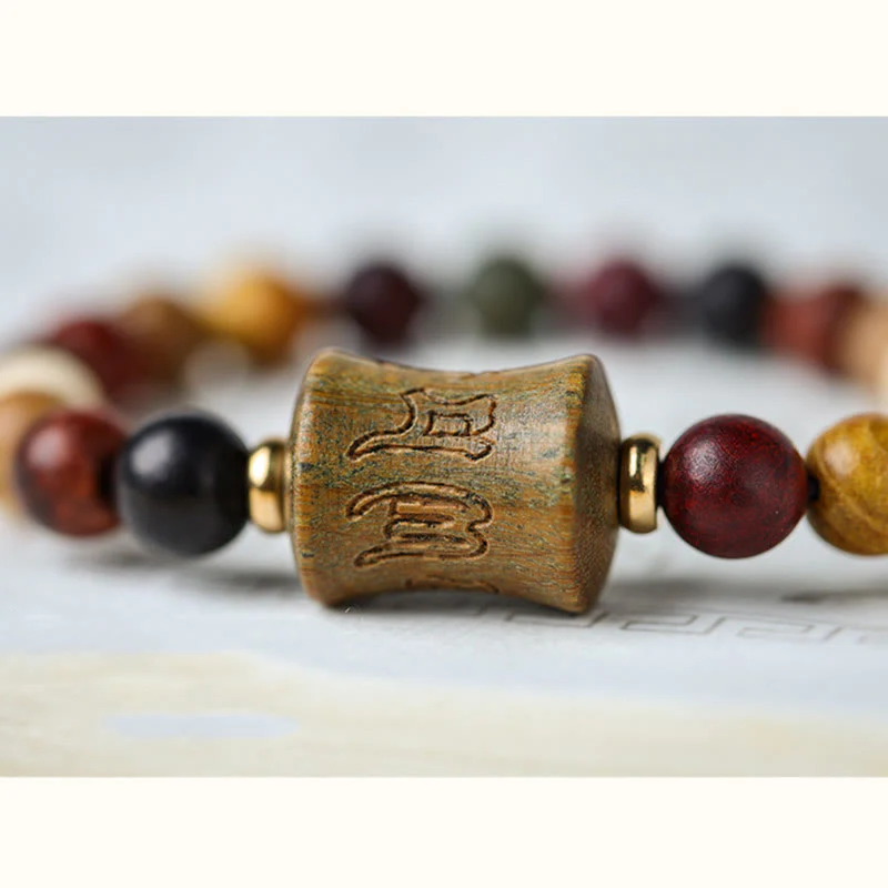 Braccialetto di protezione multicolore in legno di sandalo tibetano Om Mani Padme Hum - Image 8