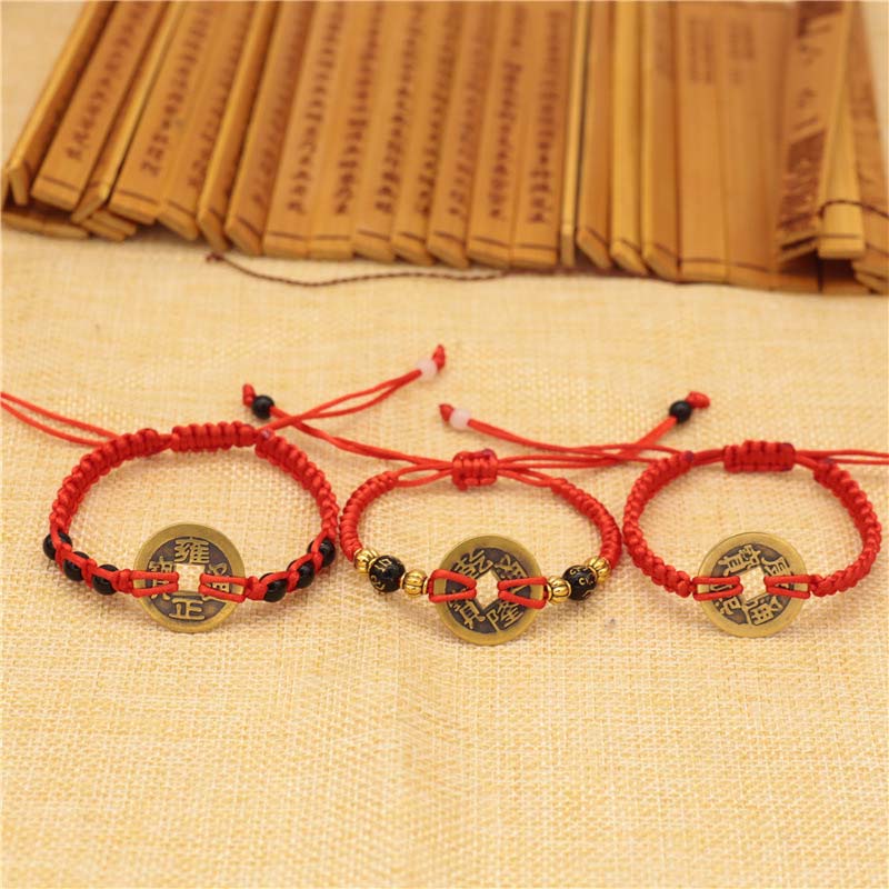 Braccialetto intrecciato con corda rossa, moneta di rame e Buddha Stones - Image 3