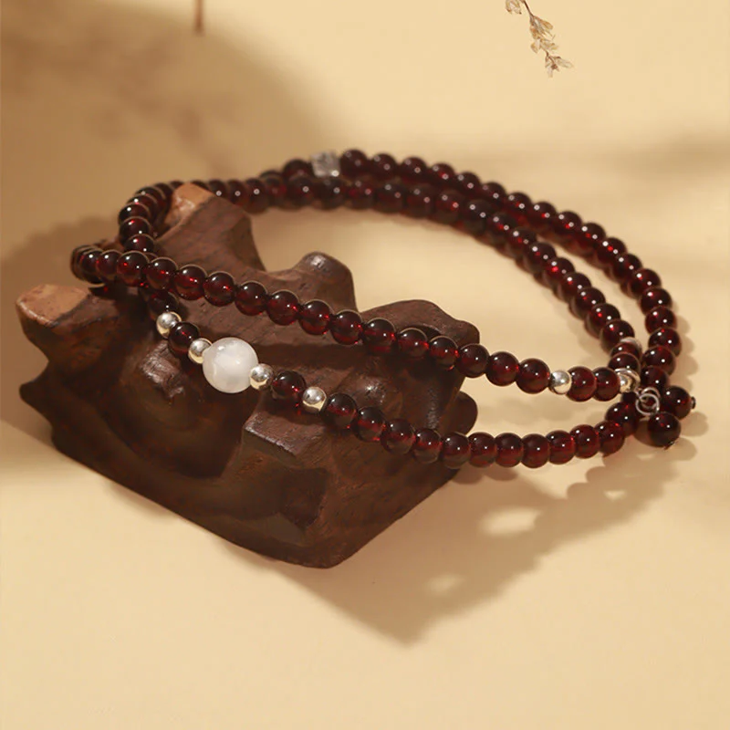 Braccialetto triplo giro Buddha Stones in argento sterling 925 con granato naturale e protezione per gli occhi di gatto - Image 2