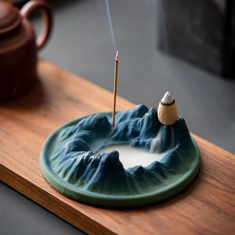 Bruciatore di incenso creativo Mountain River in ceramica con flusso di ritorno curativo