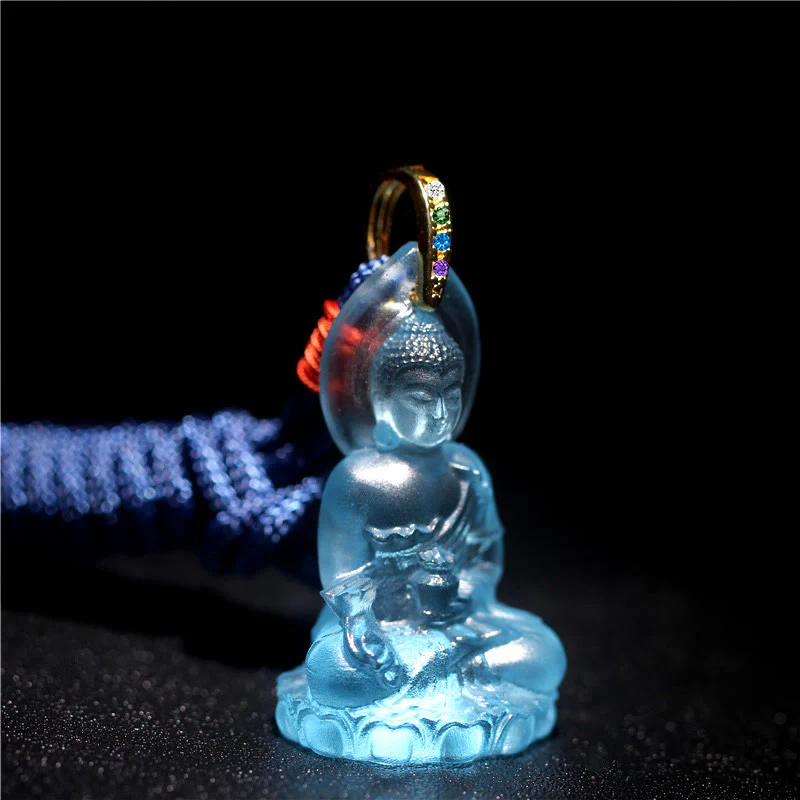 Buddha Stones Buddha Tathagata blu Buddha della medicina Liuli cristallo amuleto della serenità collana pendente