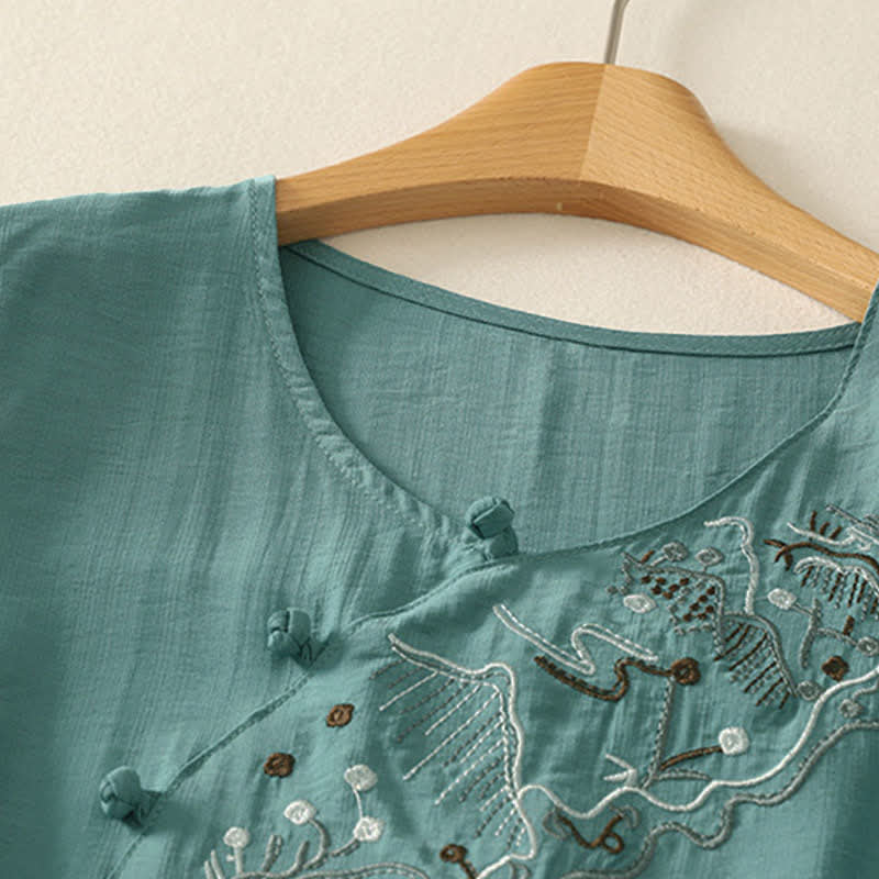 Buddha Stones Camicia da donna a maniche corte con scollo rotondo e ricamo "Summer Mountain". - Image 3