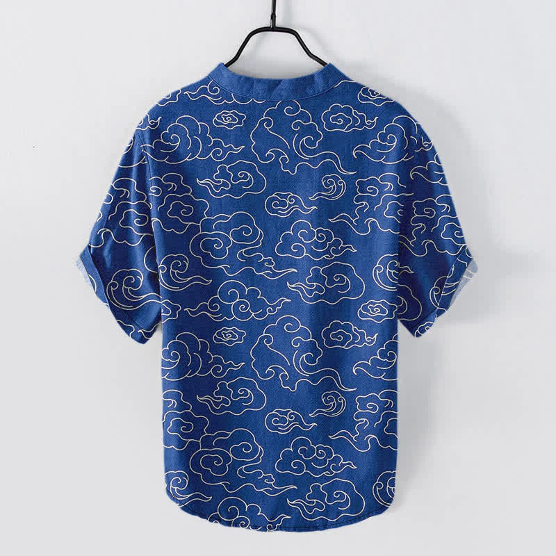 Buddha Stones Camicia da uomo a maniche corte con mezza abbottonatura e fantasia a nuvole in cotone. - Image 2