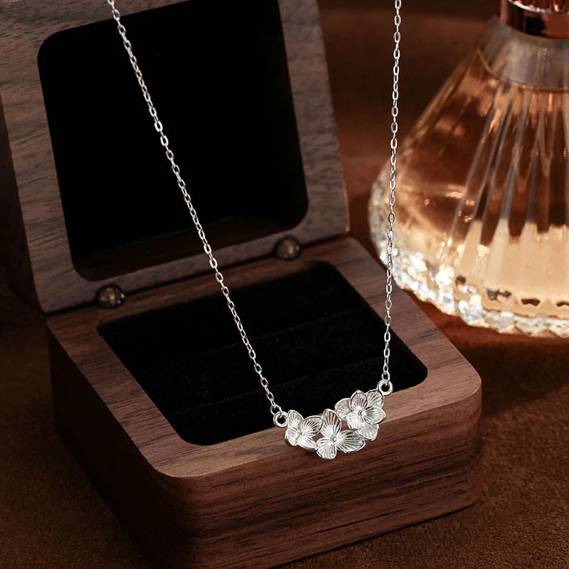 Buddha Stones Collana con ciondolo a forma di fiore in argento sterling 999 con benedizione