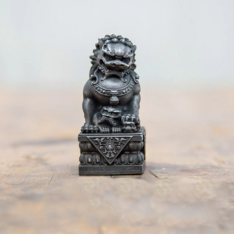 Buddha Stones fatte a mano Leone Fu Foo Cani Polvere di ferro Ruggine Statua in resina fusa Allontana il male Protezione Decorazione per la casa - Image 5