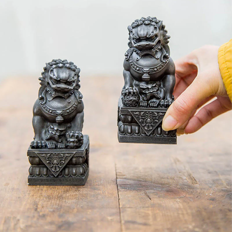 Buddha Stones fatte a mano Leone Fu Foo Cani Polvere di ferro Ruggine Statua in resina fusa Allontana il male Protezione Decorazione per la casa - Image 9