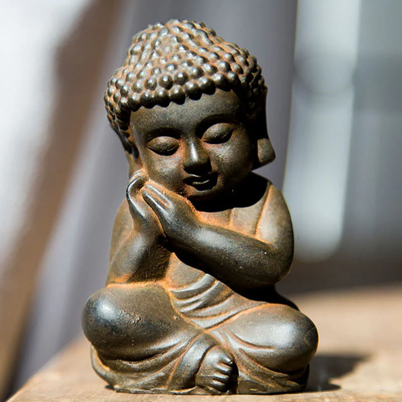 Buddha Stones fatte a mano Piccolo Buddha Sakyamuni in polvere di ferro Statua in resina fusa ruggine Decorazione - Image 12