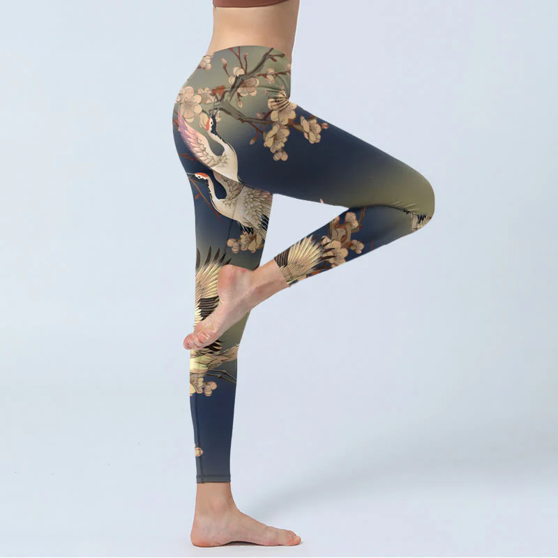 Buddha Stones Leggings da palestra con stampa di rami in fiore bianchi della gru bianca, pantaloni da yoga da donna - Image 4