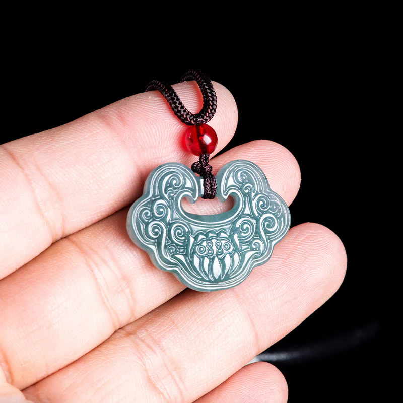Buddha Stones Loto Giada intagliata Ruyi Abbondanza Prosperità Abbondanza Collana Pendente - Image 4