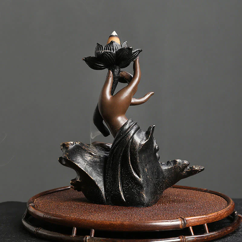 Buddha Stones Loto Mano di Buddha Nuvole di Buon Auspicio Modello Meditazione Resina Bruciatore di Incenso a Riflusso - Image 4
