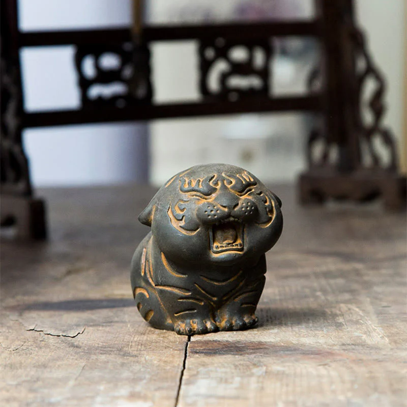 Buddha Stones Mini Carino Tigre Ferro Polvere Ruggine Statua Resina Decorazione Casa - Image 10