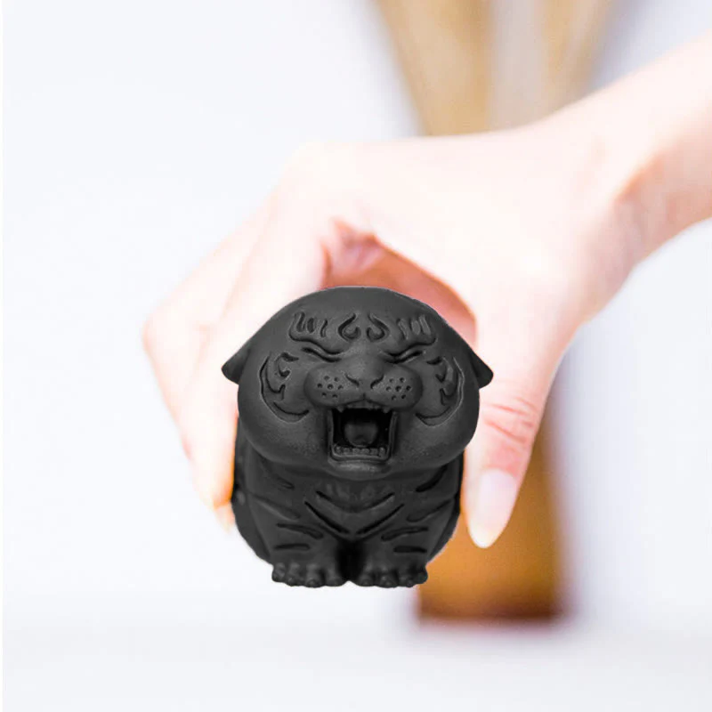 Buddha Stones Mini Carino Tigre Ferro Polvere Ruggine Statua Resina Decorazione Casa - Image 21