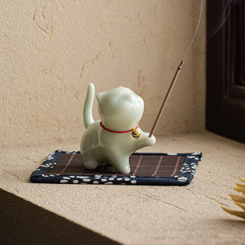 Buddha Stones Mini Lucky Cat Kitten Tea Pet Ceramica Casa Scrivania Figurina Decorazione Con Tappetino Di Bambù - Image 13