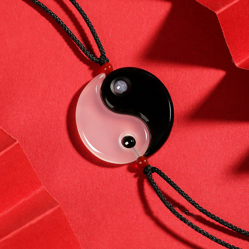 Buddha Stones Onice nero Agata bianca Yin Yang Tai Chi Diagramma Fortuna Coppia Collana Pendente