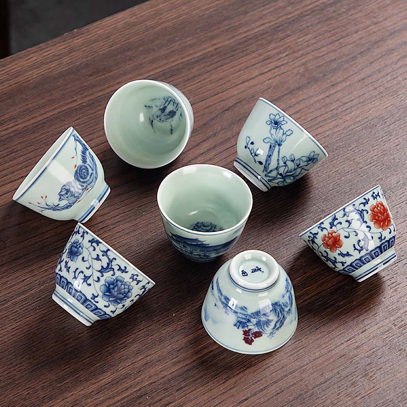 Buddha Stones Paesaggio blu Montagne Loto Gatto carino Padiglioni Magnolia Canna Aironi Tazza da tè in ceramica Piccola tazza da tè Kung Fu