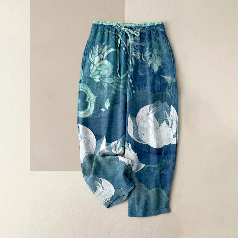 Buddha Stones Pantaloni da donna casual in cotone bianco con motivo a foglie di loto e vita elasticizzata, con tasche. - Image 5
