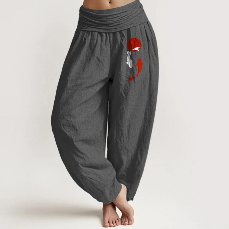 Buddha Stones Pantaloni harem da donna in puro cotone con elastico in vita e motivo sole rosso e pesce koi - Image 6