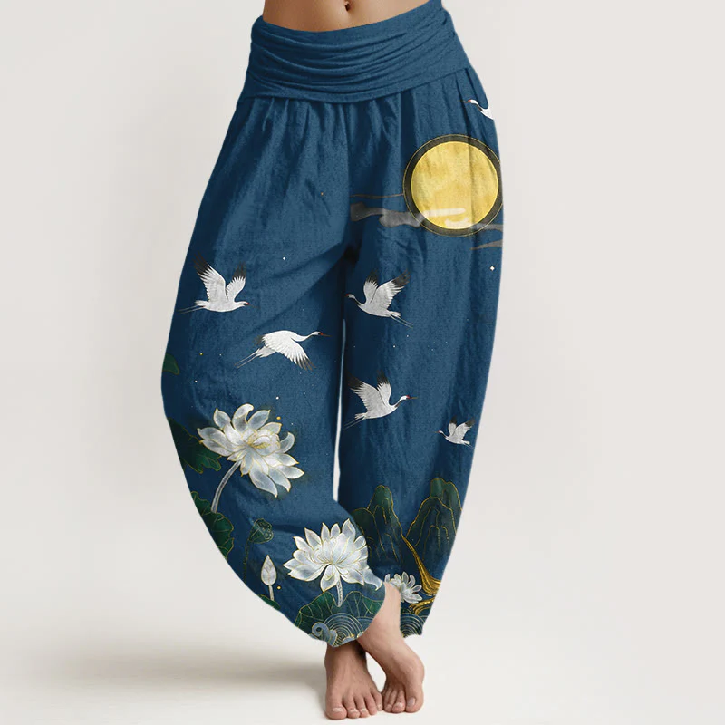 Buddha Stones Pantaloni harem da donna in puro cotone con elastico in vita, motivo: gru, loto in fiore, luna e montagna - Image 9