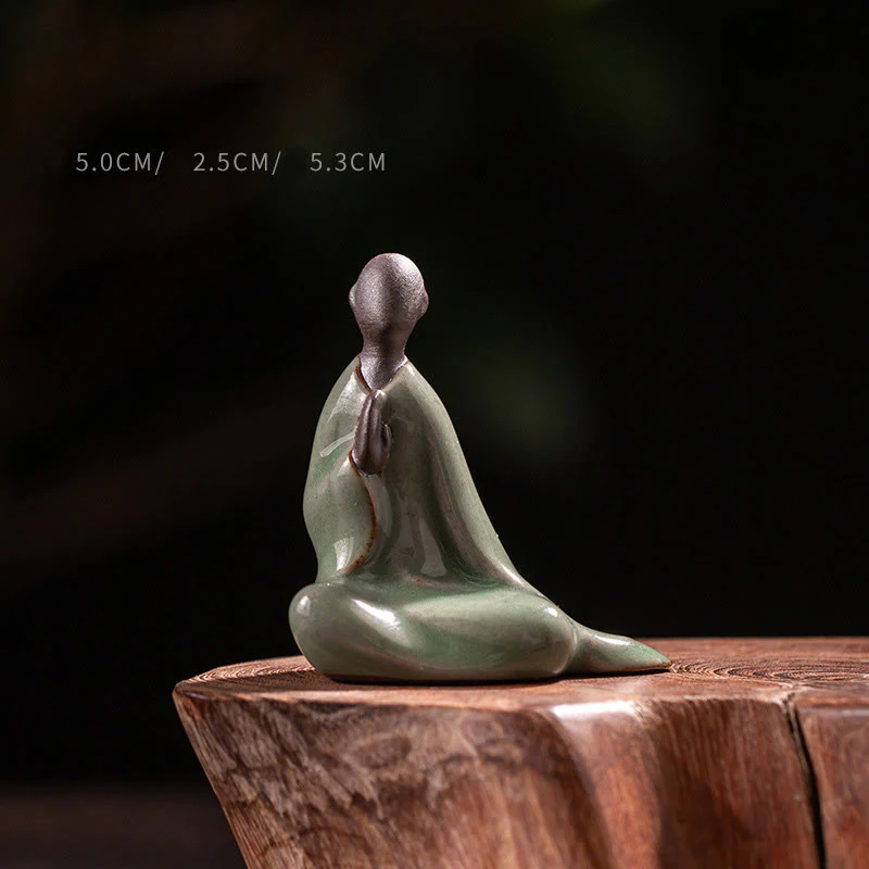 Buddha Stones Piccola statua di Buddha senza forma in ceramica per preghiera Decorazione per la casa Zen 5*2,5*5,3 cm