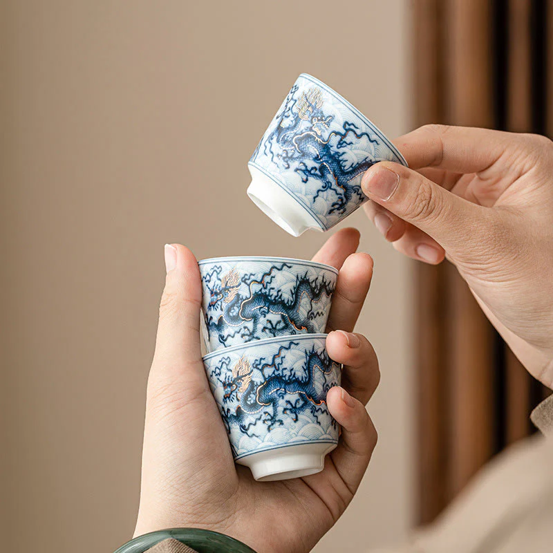 Buddha Stones Piccola tazza da tè in ceramica con motivo drago blu e bianco Tazze da tè Kung Fu 45 ml - Image 11